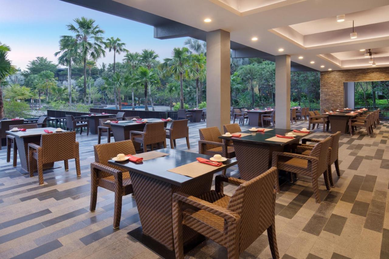 Novotel Palembang Exterior foto