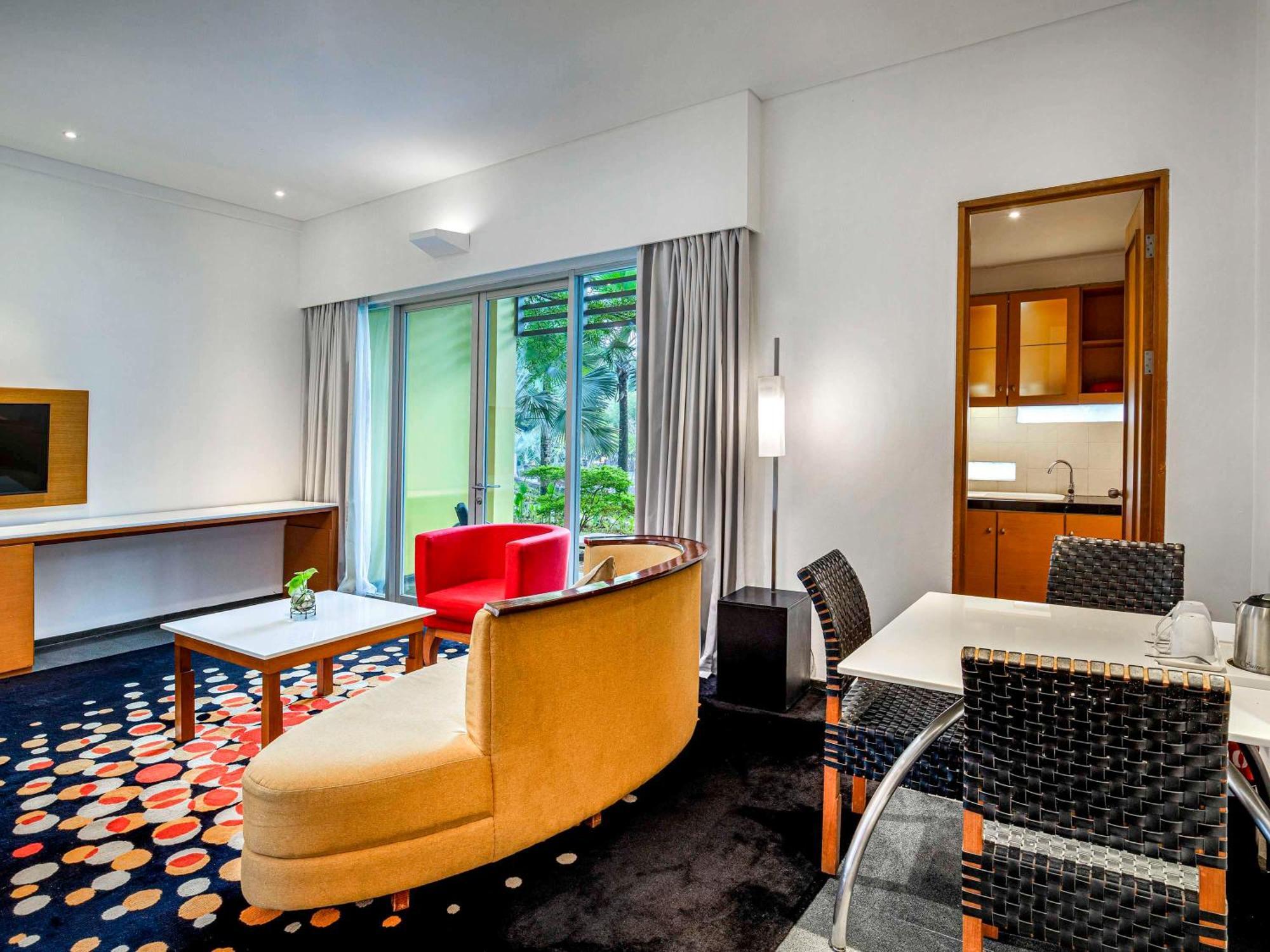Novotel Palembang Exterior foto